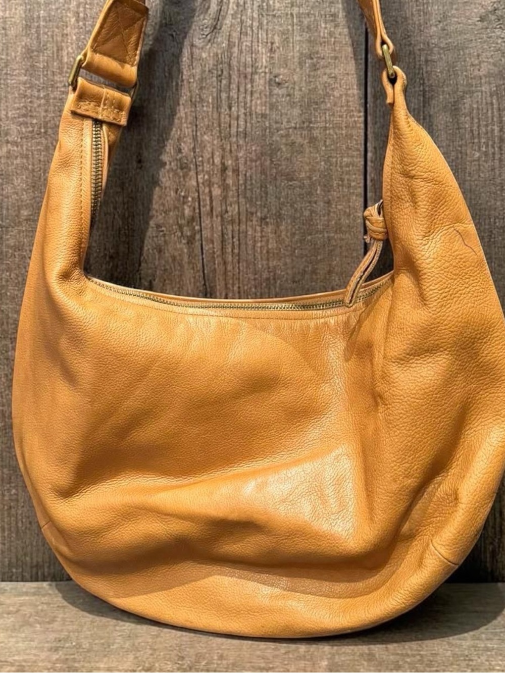 J crew Leather Hobo Shoulder Bag Everyday Tote Very soft 13” wide 8” tall - Picture 7 of 7